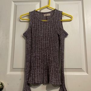Hollister top cut out shoulder